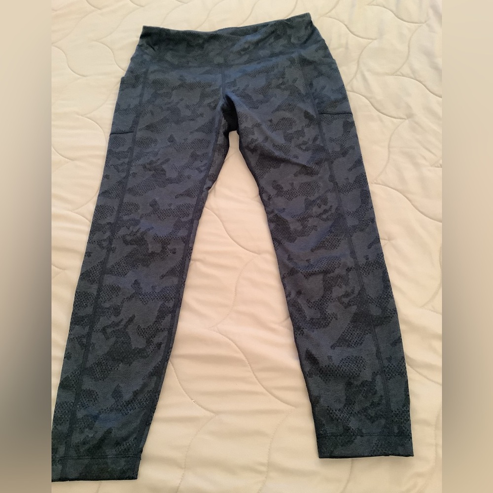 Leggings with pockets